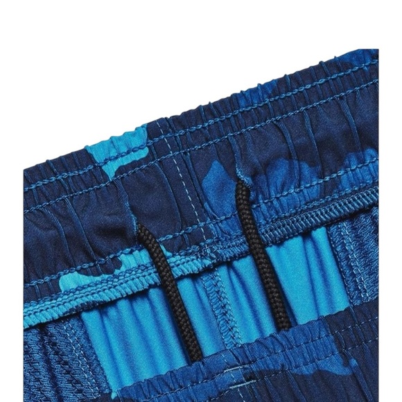 NWT Under Armour Mens Tech Vent
Printed Shorts - Breathable - Picture 3 of 8